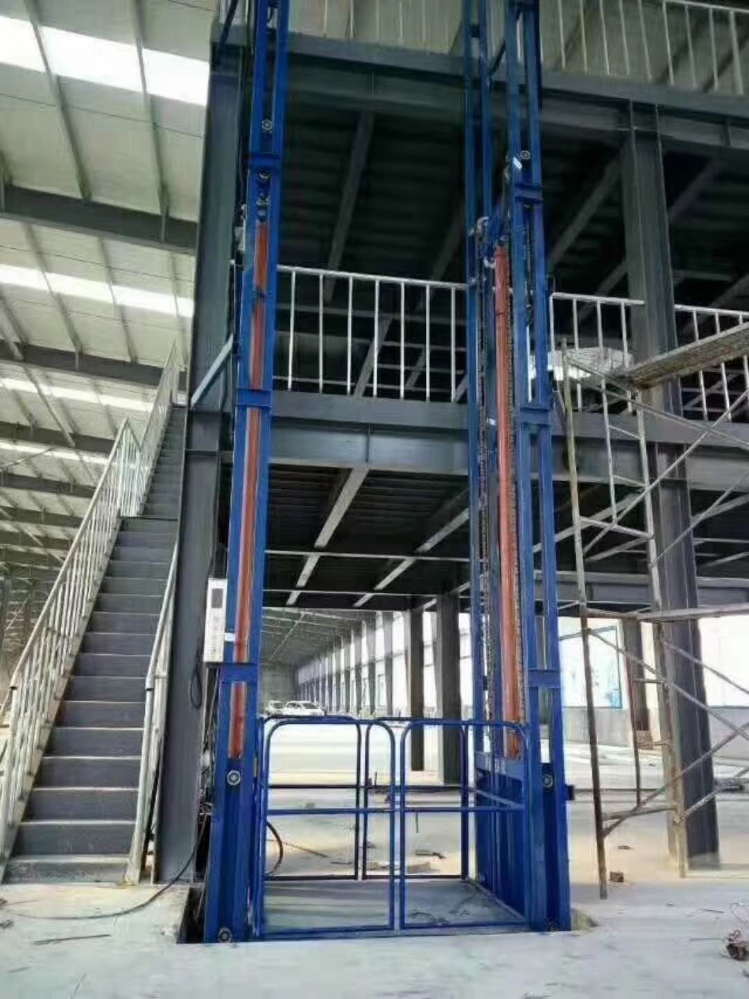 導軌式升降貨梯的日常保養細節-濟南丝瓜短视频app升降機械有限公司